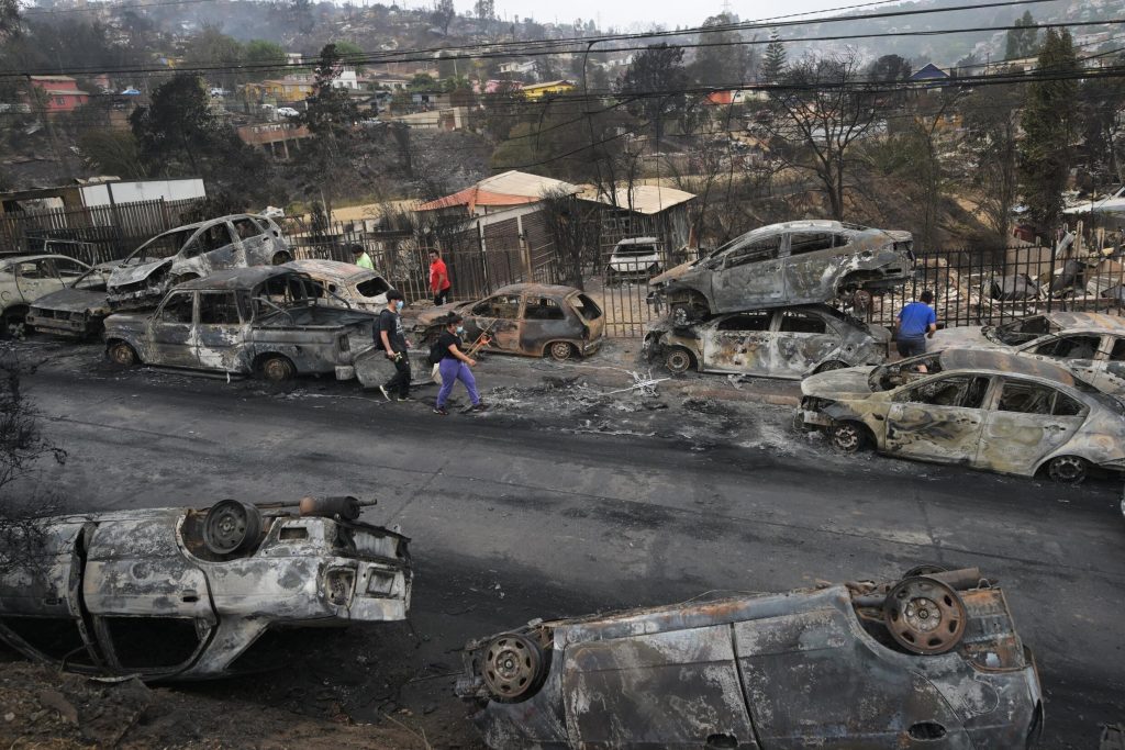 Compañías de seguros reportaron más de mil siniestros a la CMF por los incendios en Valparaíso