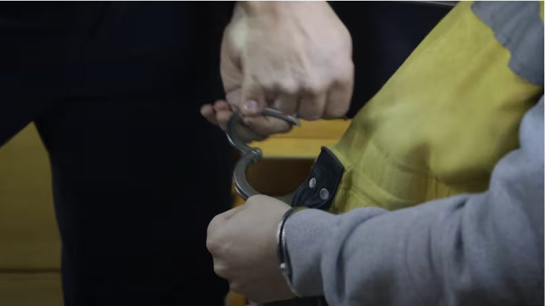 Decretan prisión preventiva para hombre que habría provocado incendio para asesinar a su amigo y cobrar seguros de vida